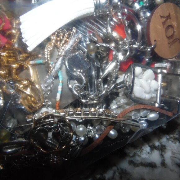 4.8 lbs of Mystery Jewelry. All Wearable! - Picture 3 of 3